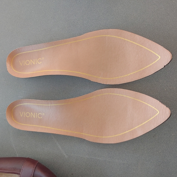 Vionic Savannah Dark Brown Croc-Embossed Loafers 9 - Picture 10 of 11